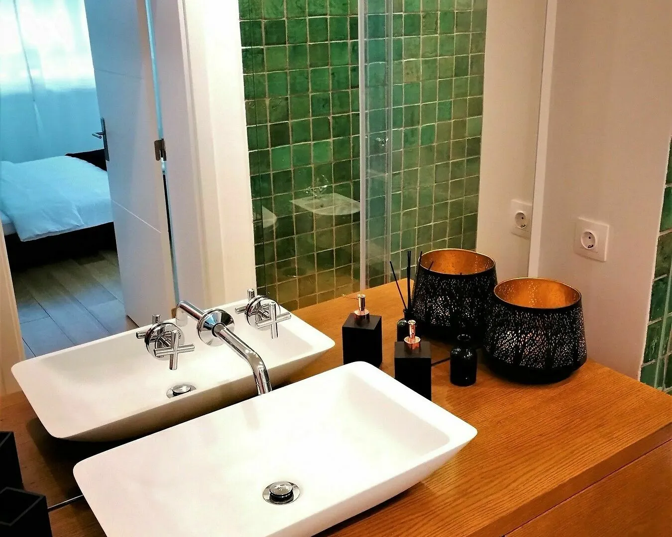 Industrial Lisbon Apartment (Adults Only) 3*,