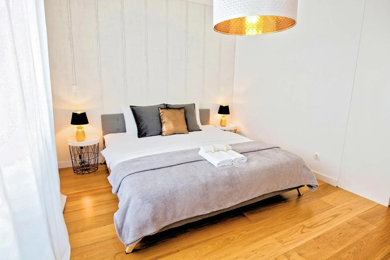 Industrial Lisbon Apartment (Adults Only) Guest house