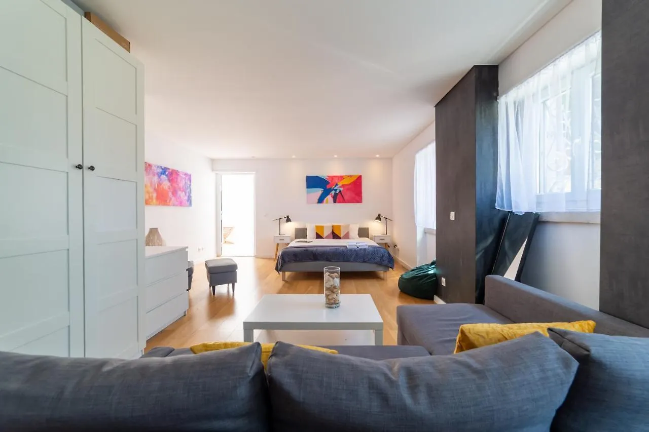 Maison d'hôtes Industrial Lisbon Apartment (Adults Only)