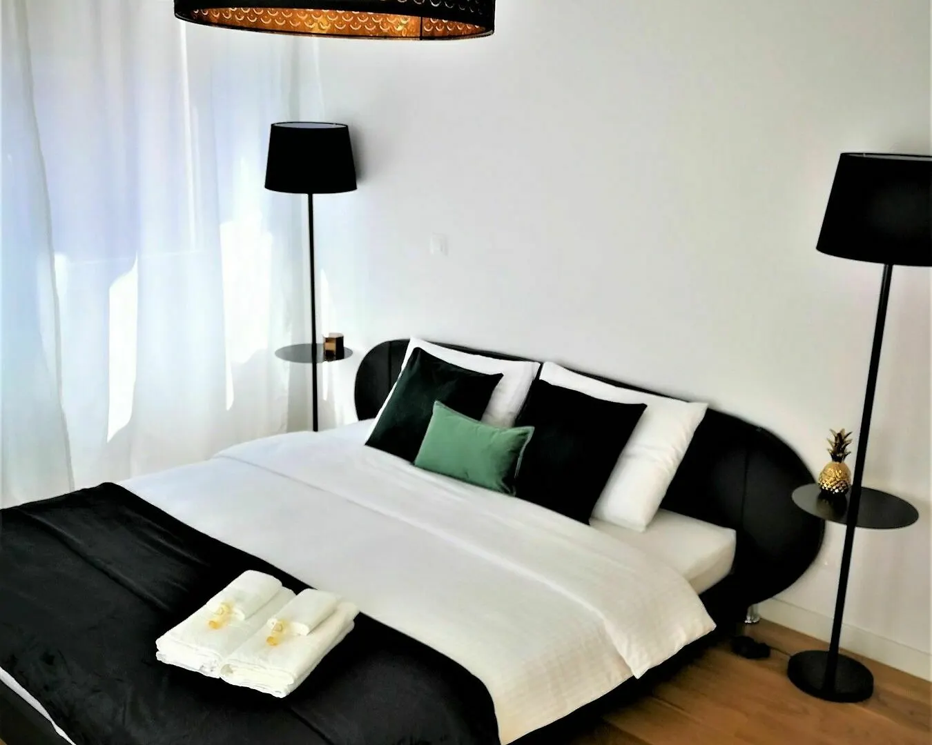 Industrial Lisbon Apartment (Adults Only)